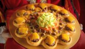 cheeseburger-crust-pizza.jpg