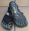 Vibram Fivefingers Trek Sport[3].jpg