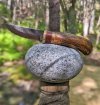 Gizamo-puukko-on-the-bridge-post.jpg