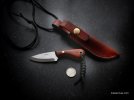 Neck knife redwood 1.jpg Neck knife redwood 1.jpg