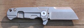 knife107C.jpg