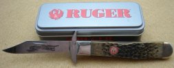 Assorted Case knives and 1 Hen & Rooster 002.jpg
