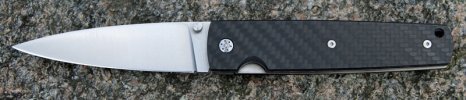 ray_laconico_black_cf_linerlock_black_front.jpg