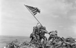 Raising_the_Flag_on_Iwo_Jima,_larger_-_edit1.jpg Raising_the_Flag_on_Iwo_Jima,_larger_-_edit1.jpg