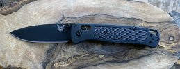 Benchmade Bugout CF BLK 2.jpg