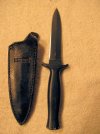 Kabar 2752 w sheath.jpg