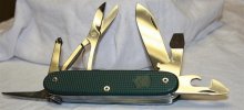 knife02.jpg