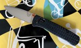 Benchmade Mini Bugout cf.jpg