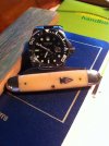 watch:knife.jpg
