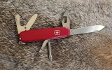 Victorinox Hiker.jpg
