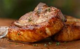 kfd-howtoporkchops-Pork_Chops_5_0410-1024x621.jpg