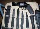 knife and gun 189.jpg