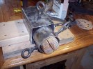 knife vise.jpg
