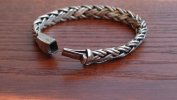 bracelet1.jpg