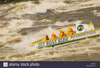 canada-new-brunswick-tourists-enjoy-thrilling-reversing-falls-jet-B24TNT.jpg