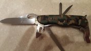 Victorinox Trekker, Camo .jpg Victorinox Trekker, Camo .jpg