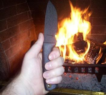howlerinhand.jpg