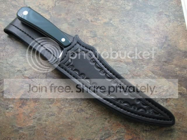 knifeinsheathlt.jpg