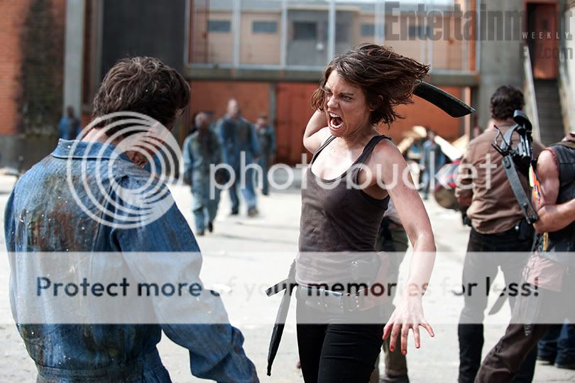 the-walking-dead-exclusive-2_810.jpg