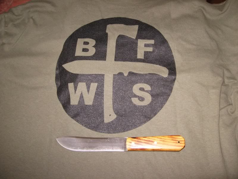 Tee001.jpg