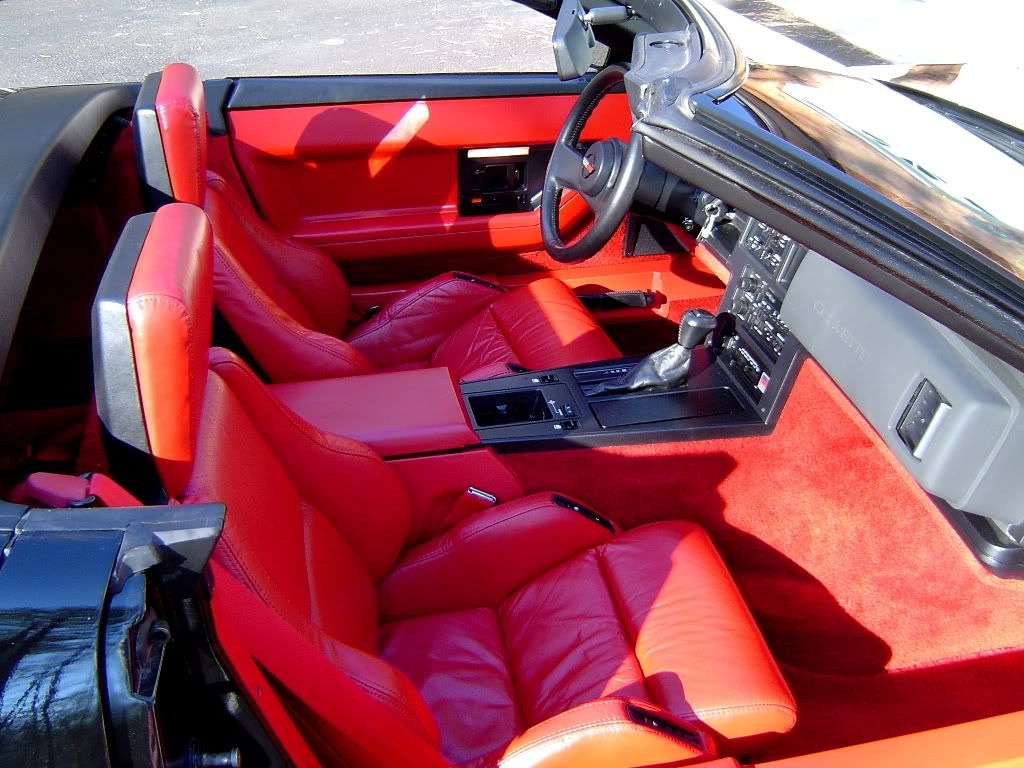 86CORVETTEConvertablePaceCar011.jpg