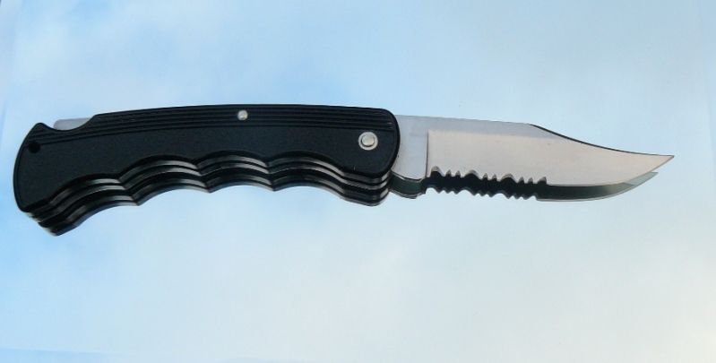 Bucklite426X1990partserratedblade013.jpg