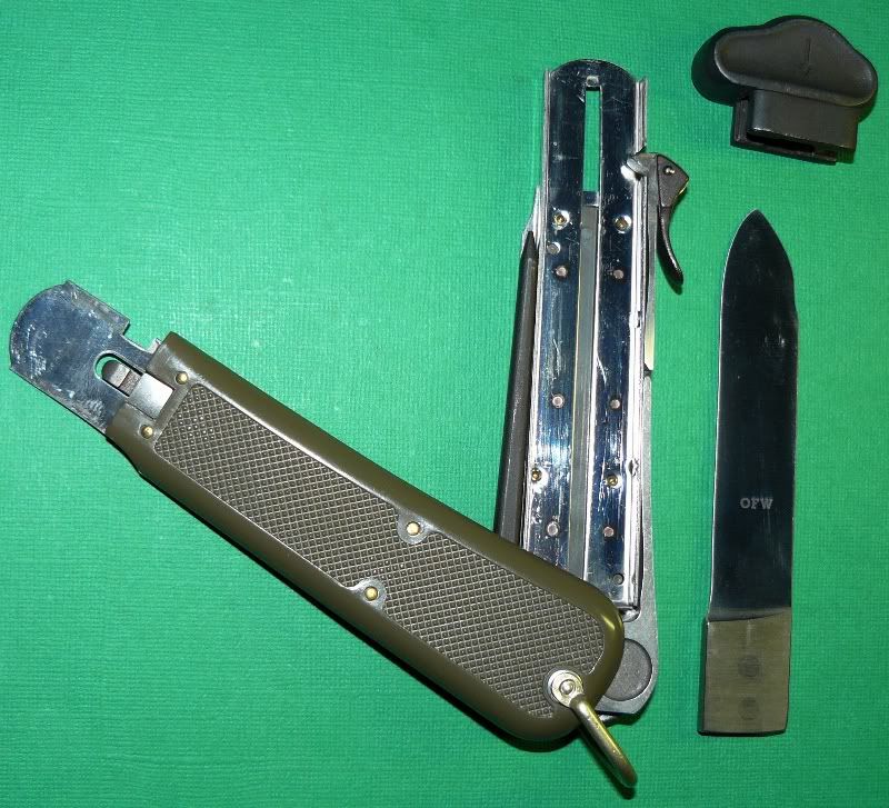 11-25-2011GravityKnifemodern009-1.jpg