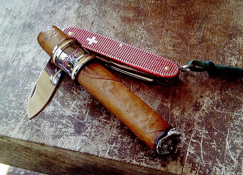 Sunday%20stogie_zpsns68atsy.jpg