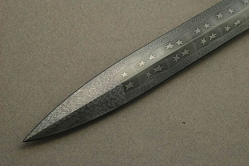 Tquilliondagger43.jpg