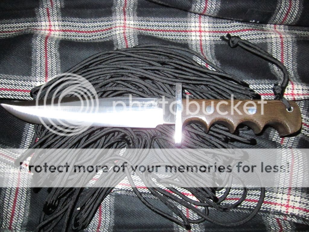KnifeBGParacord009_zps7a384048.jpg