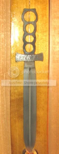 gothicdagger.jpg