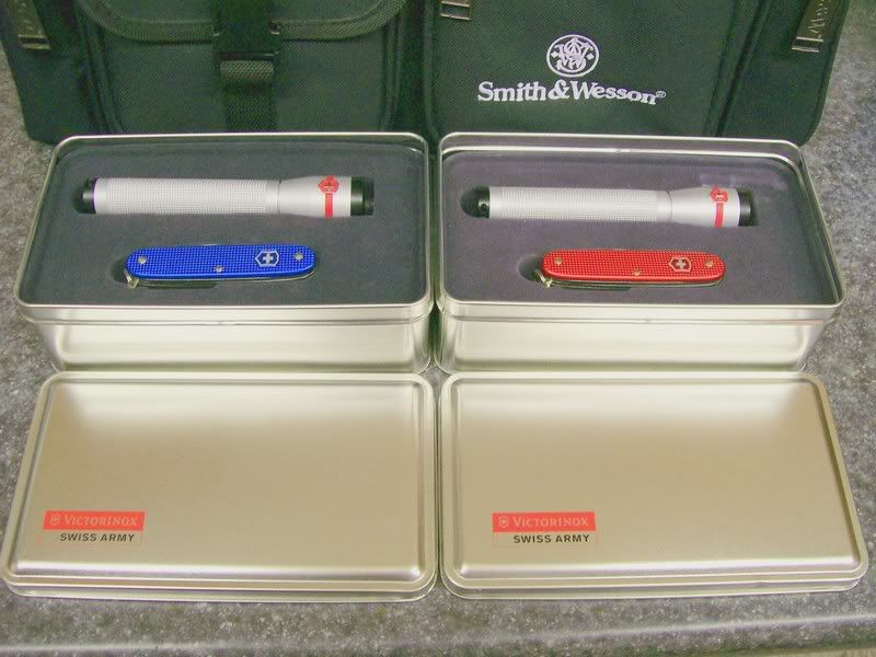 Farmer-Gift-Tins.jpg