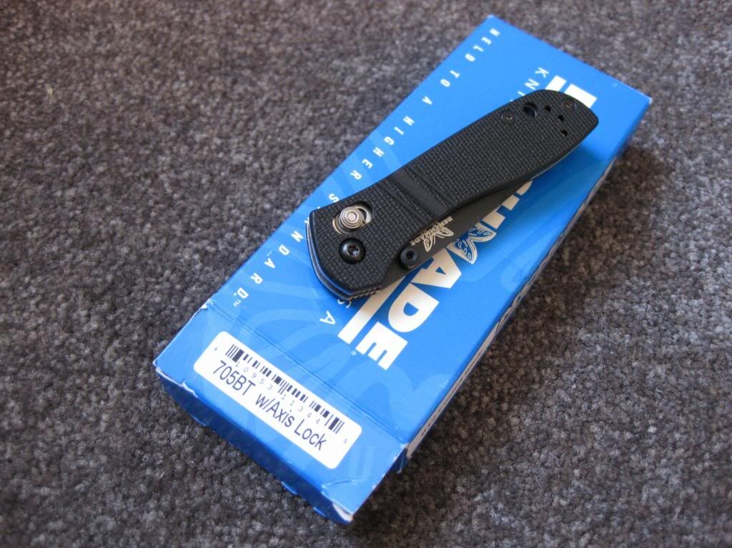 BM705BTKnifeampBox_zpse5f0b0b0.jpg