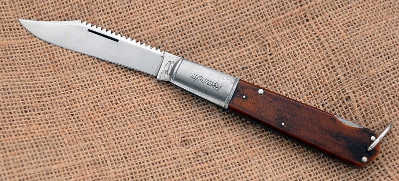R1630_locking_daddy_barlow-2.jpg