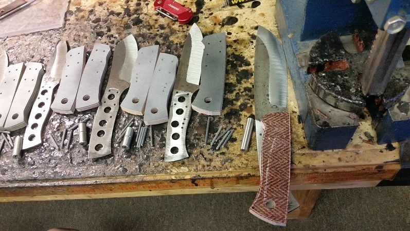 sneak_0819_campknife.jpg