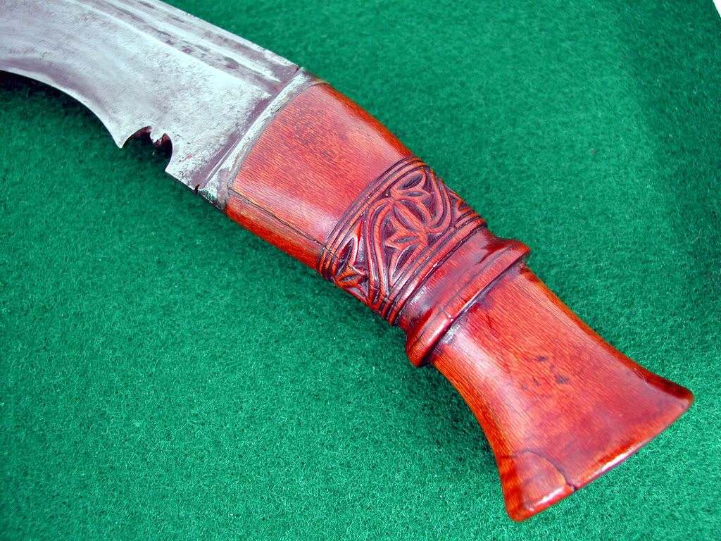 Fruitwoodhilt.jpg