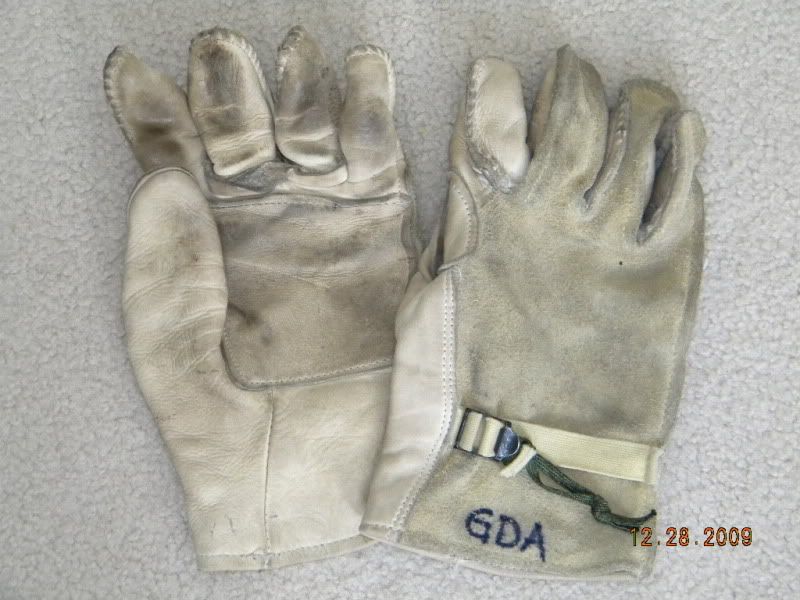 Rappelgloves002.jpg