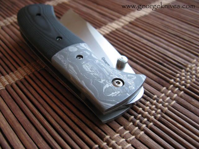 Blade-show-knives-2009-042.jpg