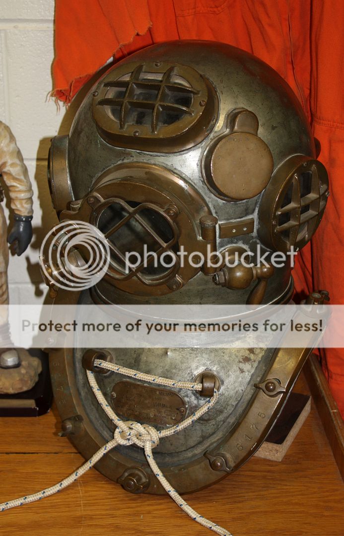 old-diving-helmet-for-web.jpg