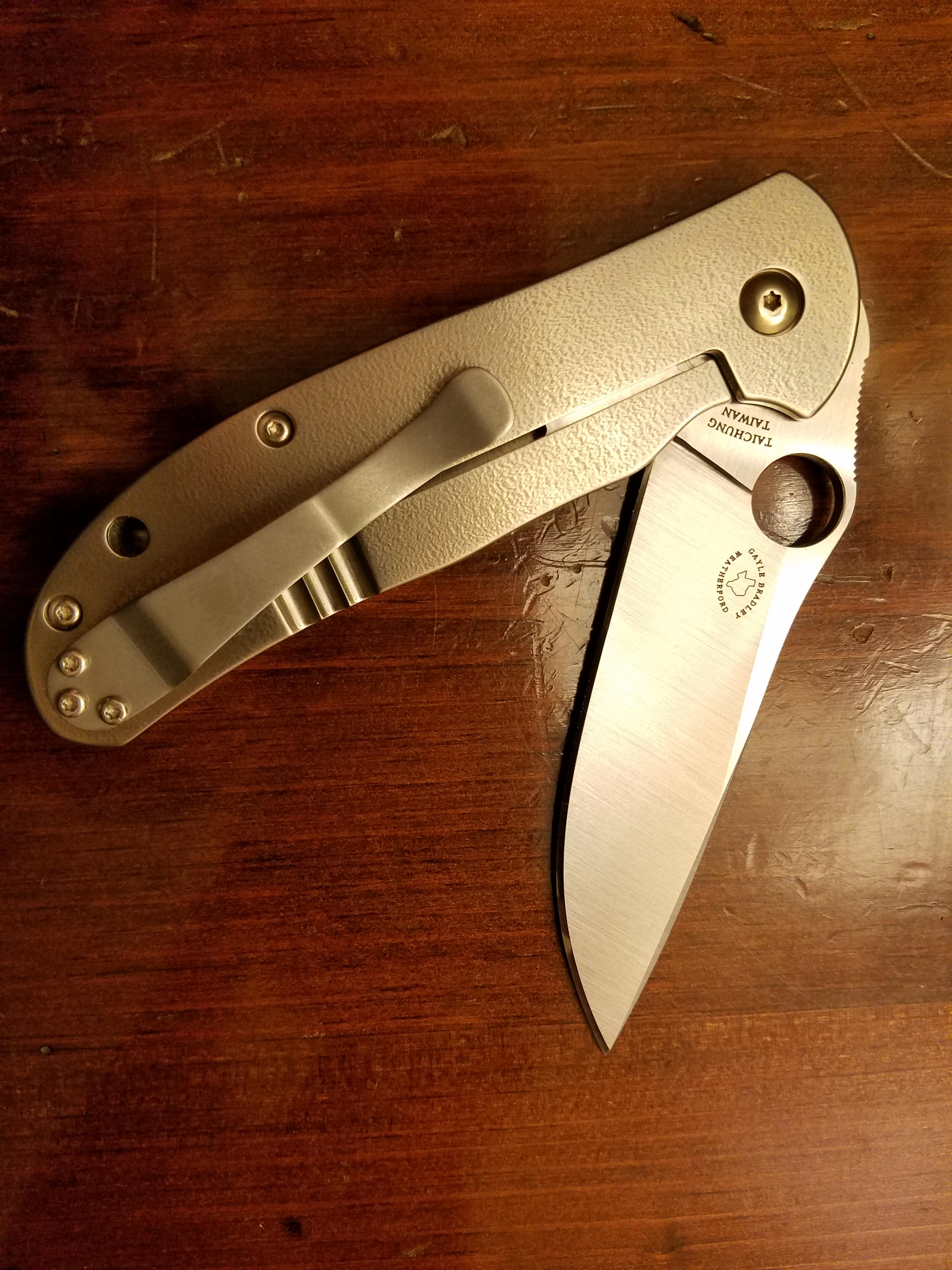 048vThu.jpg