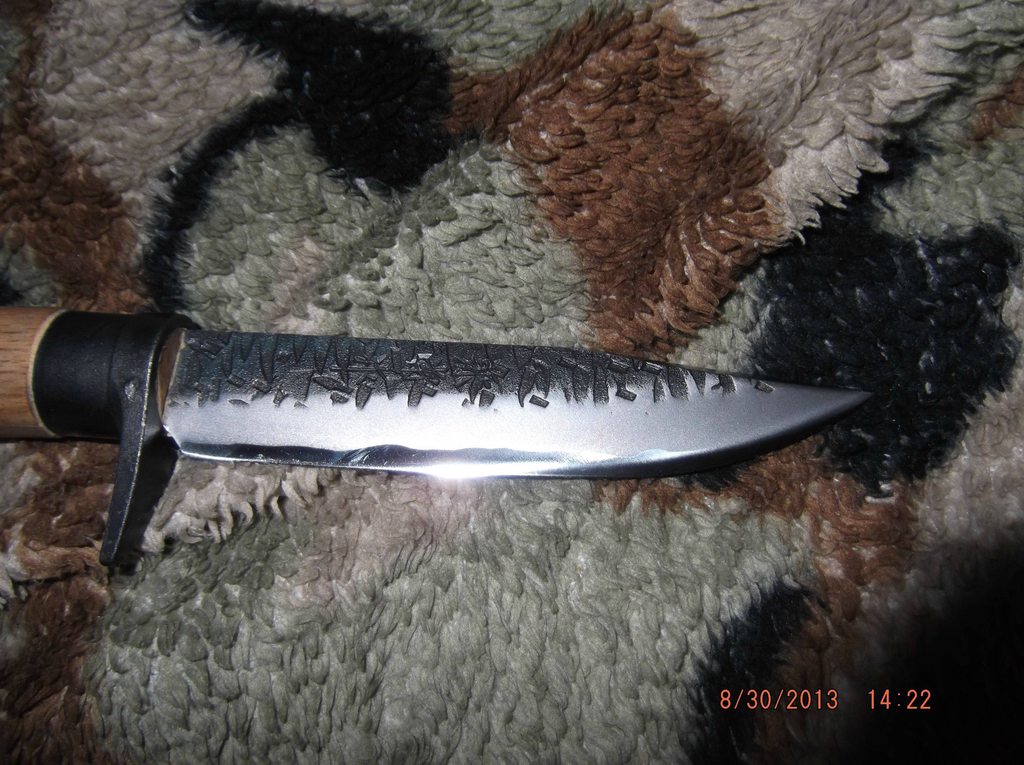 92heLySh.jpg