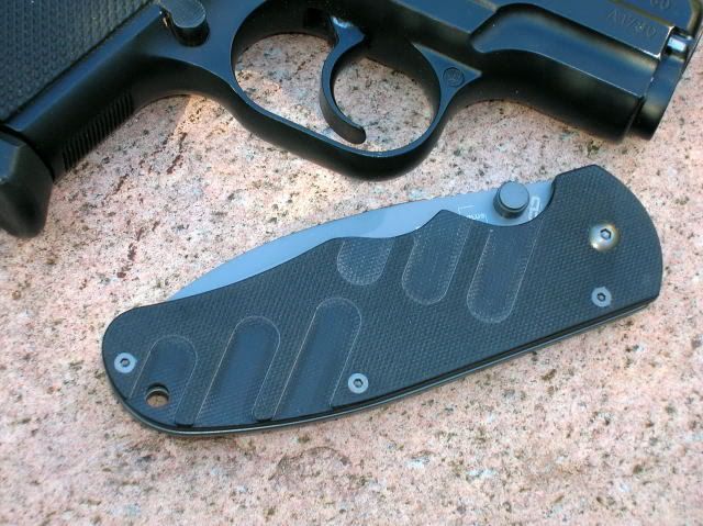 bdknife14aug80070001yyy.jpg
