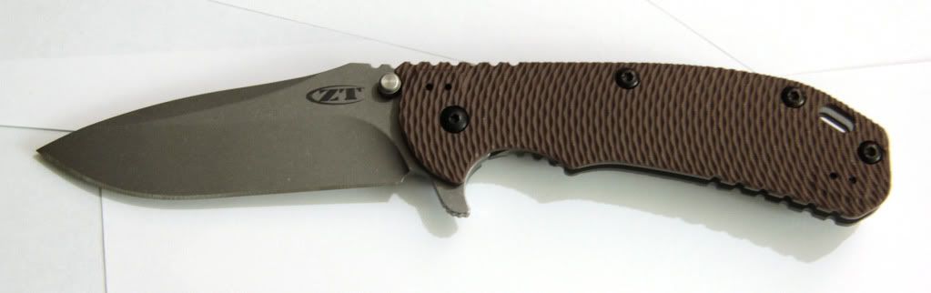 zt0561_b.jpg