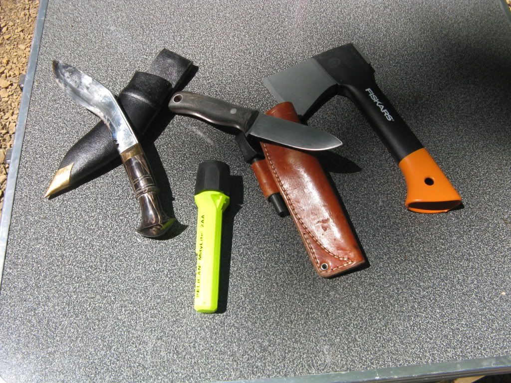knivessr.jpg