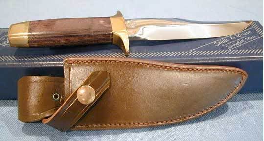 smith_bowie_case540.jpg
