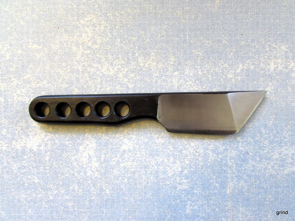 D9aElEN.jpg