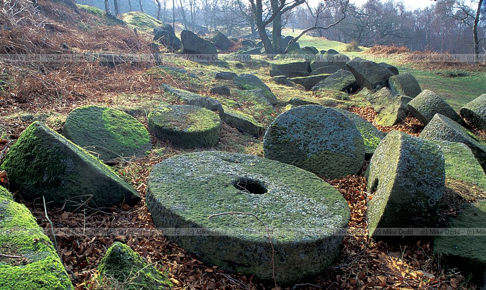 millstones_hathersage_gb93_std.jpg