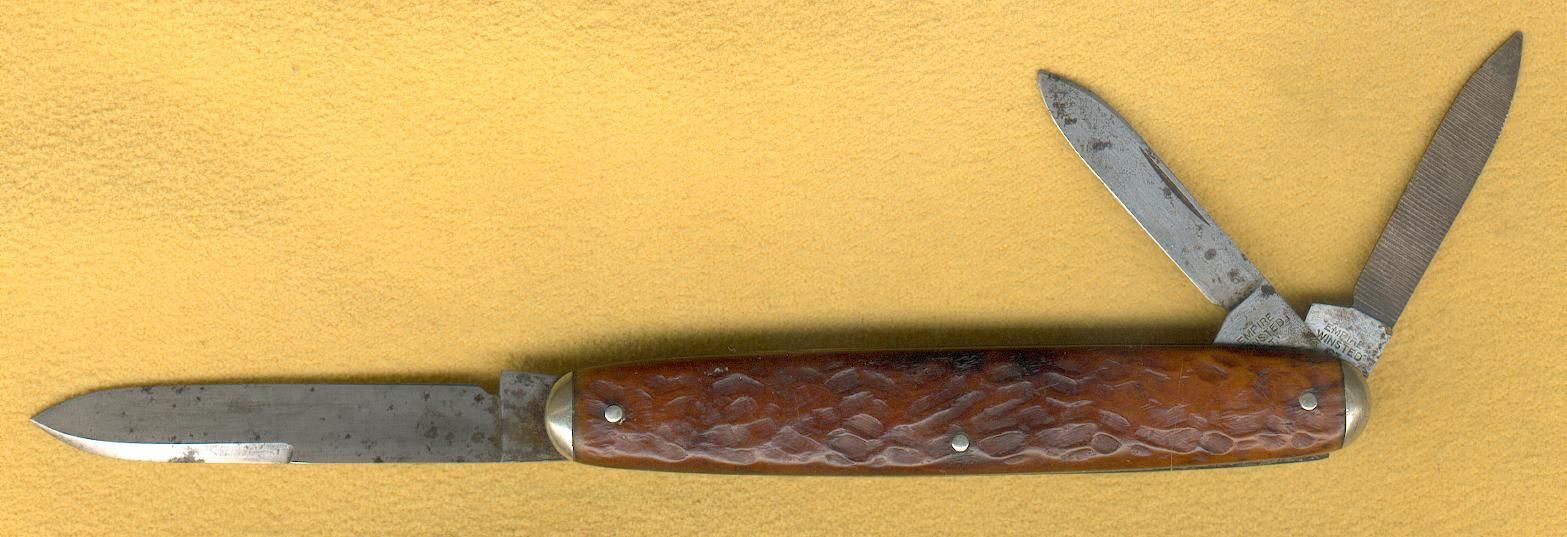 EmpWhittPenMoePile.jpg