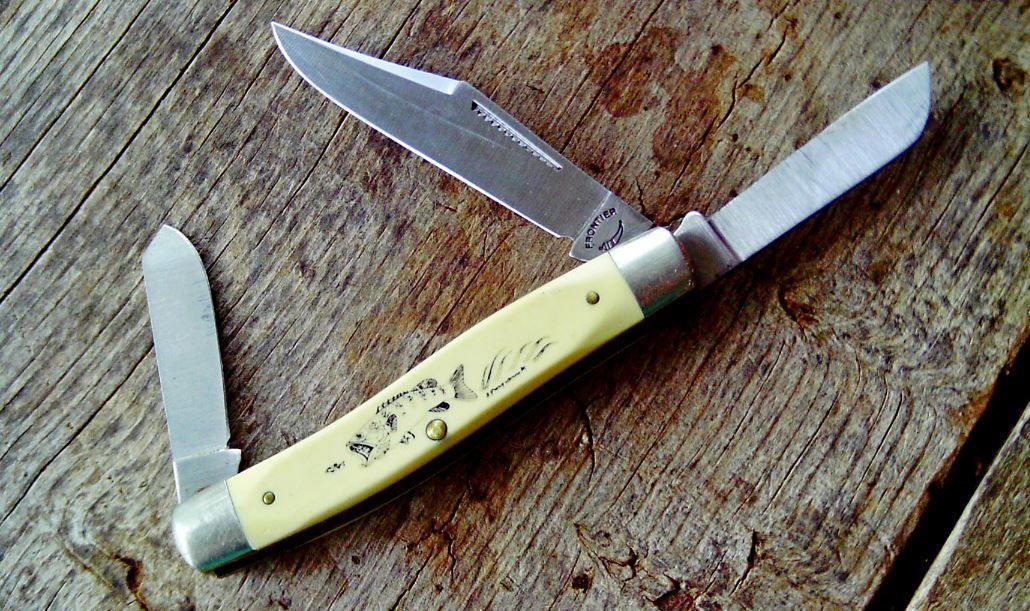 Frontier%204435%20Scrimshaw_zps5jivron6.jpg