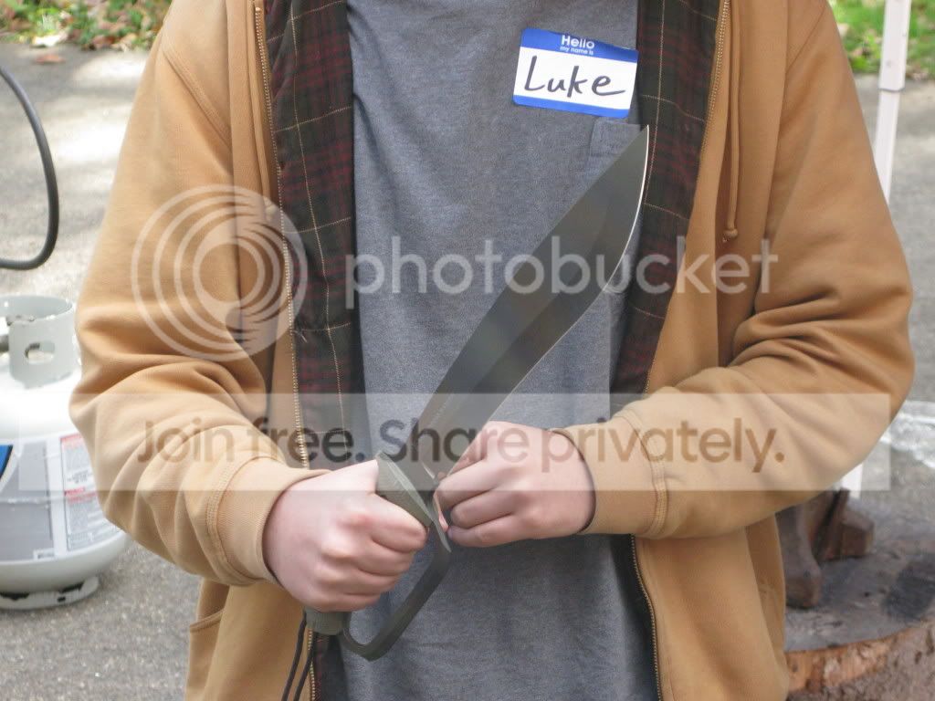 ohLukehasaknife.jpg